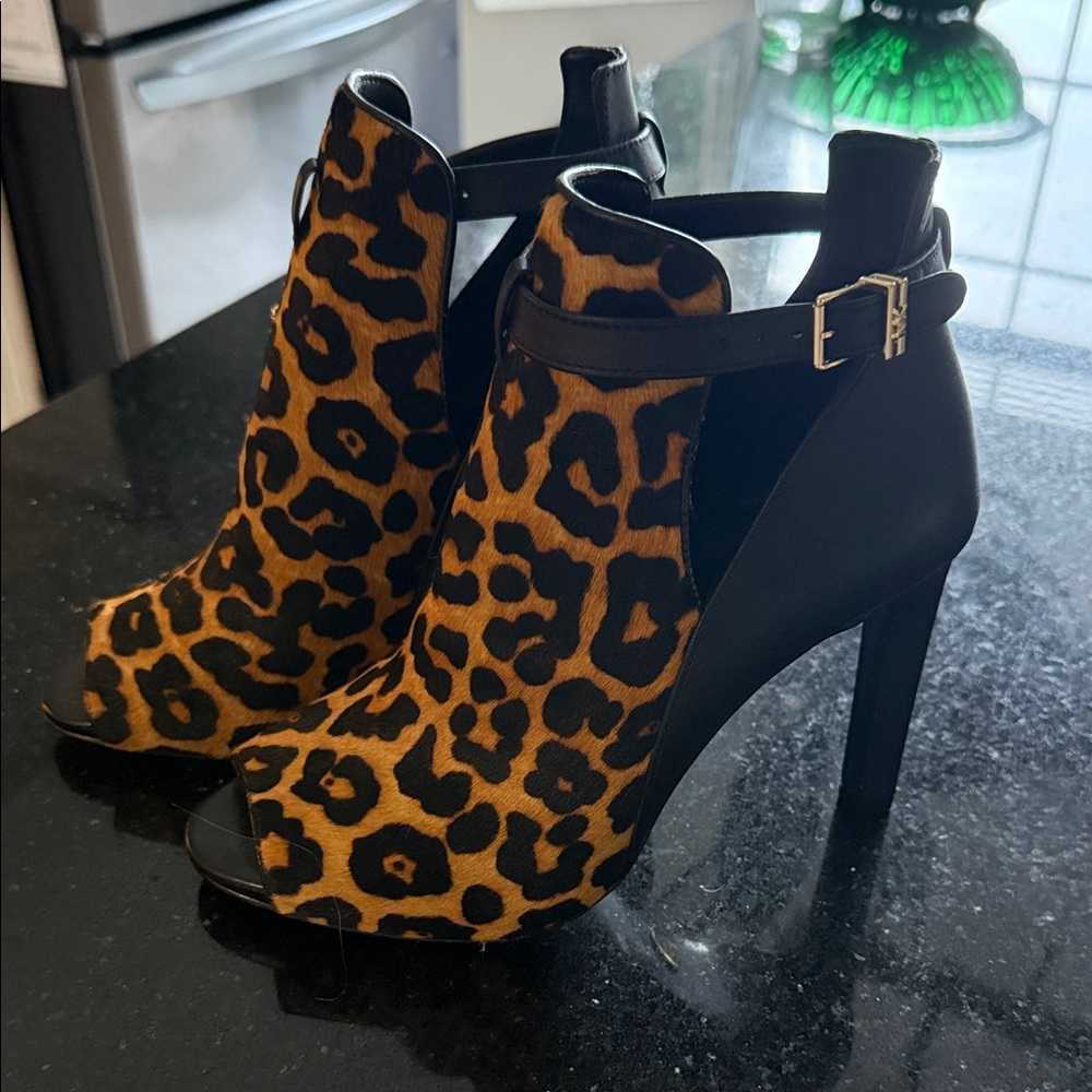 MICHAEL Michael Kors Leopard Print Heeled Boots